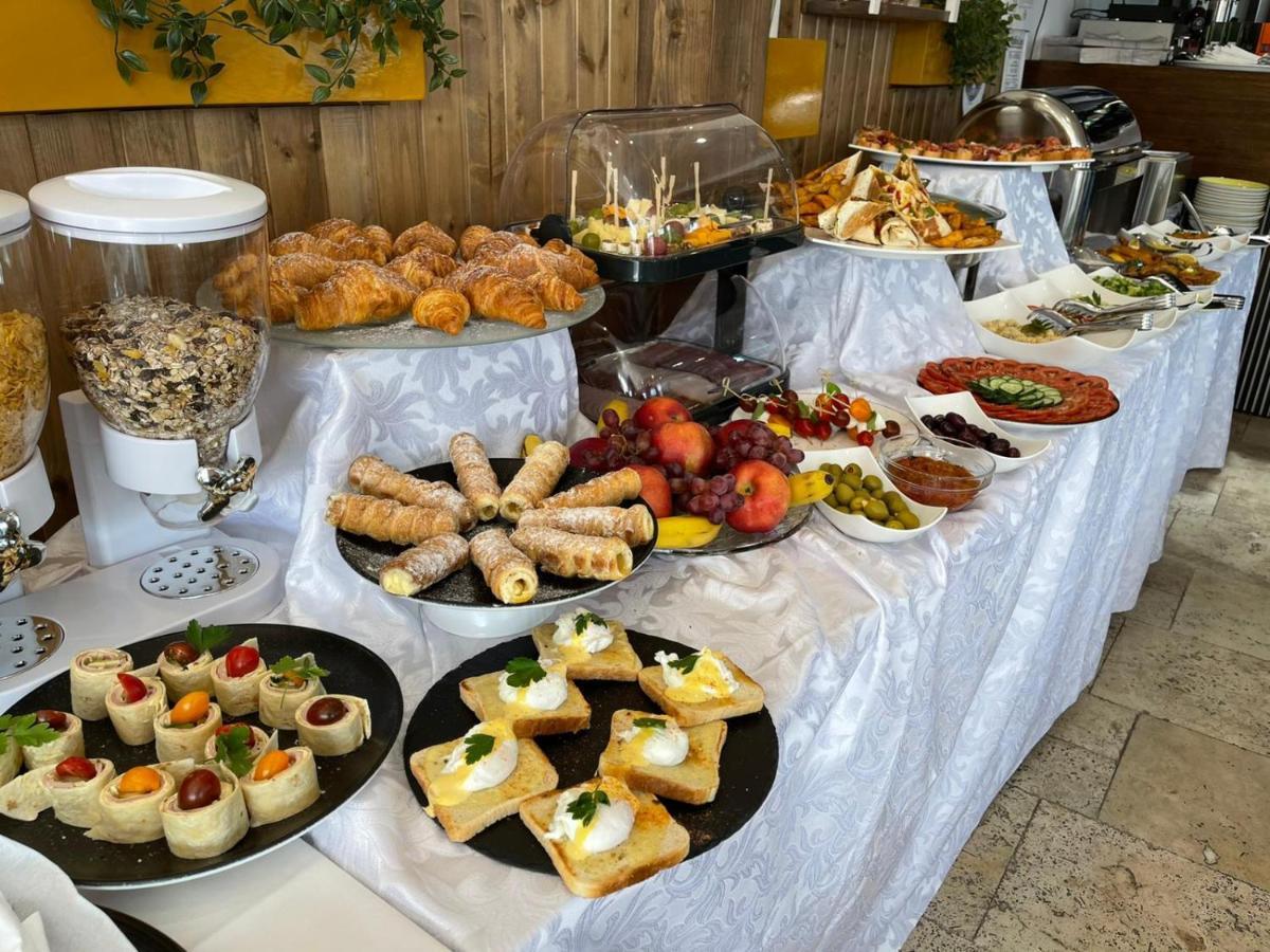 Renato House Hotel Targu Jiu Luaran gambar