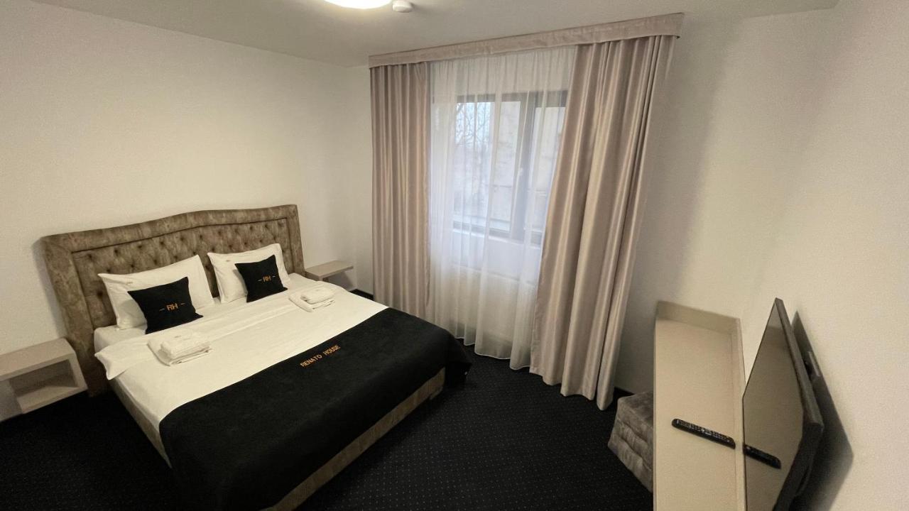 Renato House Hotel Targu Jiu Luaran gambar