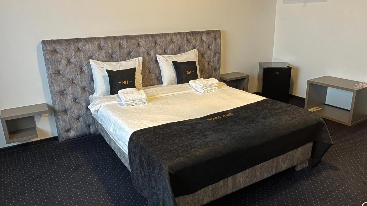 Renato House Hotel Targu Jiu Luaran gambar
