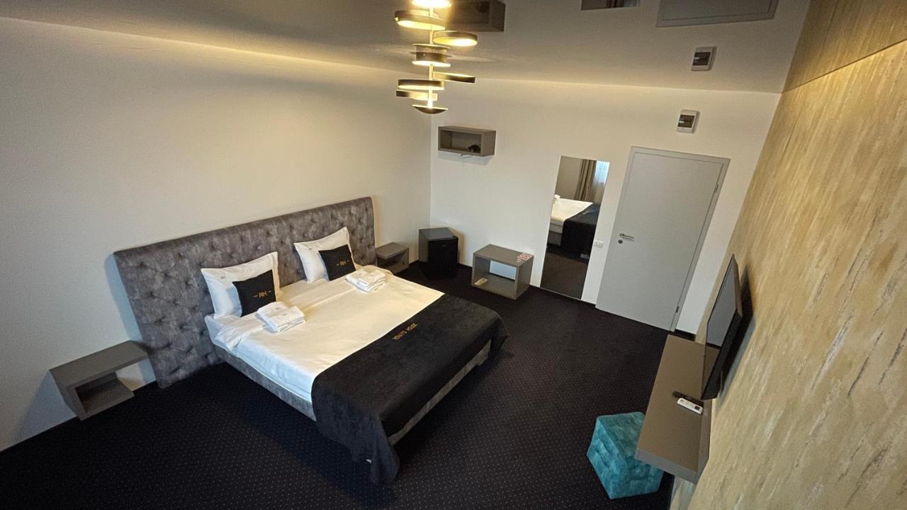 Renato House Hotel Targu Jiu Luaran gambar