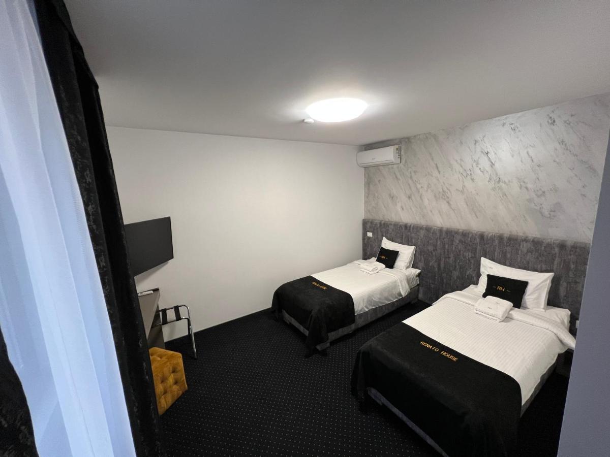 Renato House Hotel Targu Jiu Luaran gambar