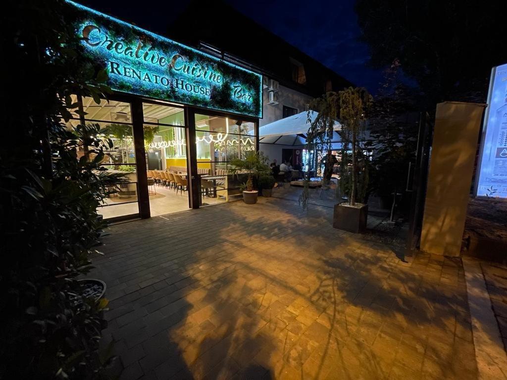 Renato House Hotel Targu Jiu Luaran gambar